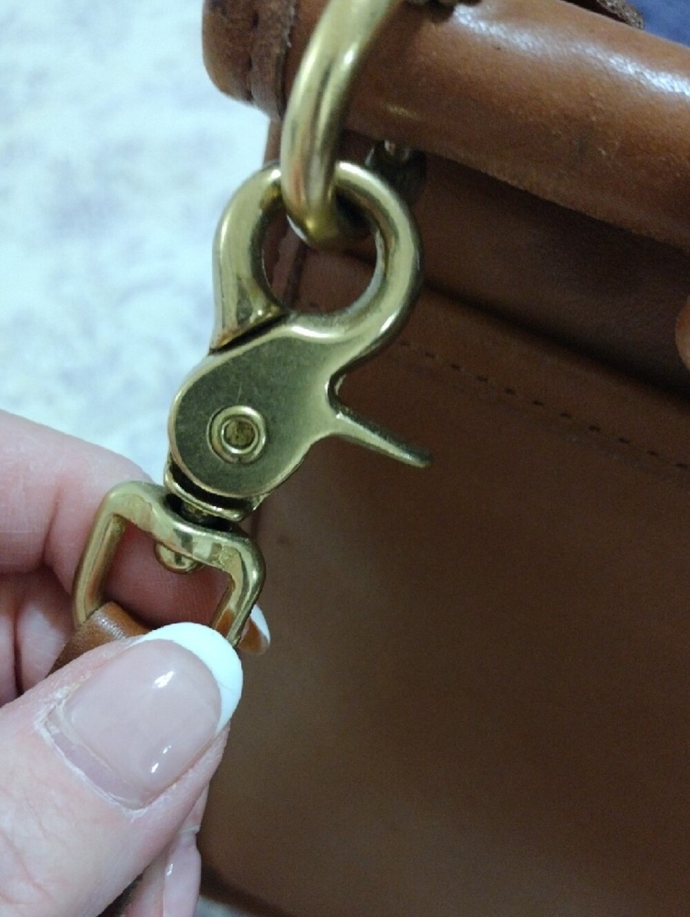 Coach Willis Bag Leather Turn-Lock Crossbody in British Tan Leather - Picture 11 of 16